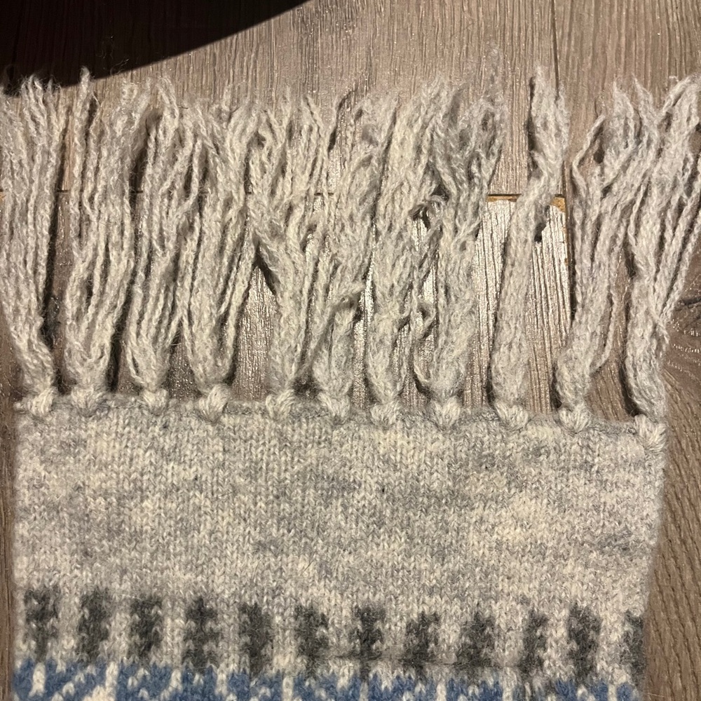 Scarf Shetland wool from Scotland Fair Isle pattern timeless greys and blue - Picture 6 of 9